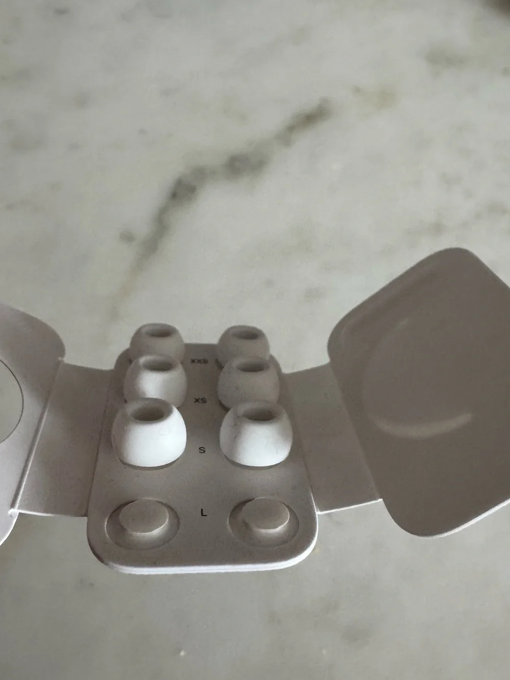 🛍🏙3️⃣ for $1️⃣5️⃣ 🆕 Apple AirPods Pro 3 earbud Ear Tip covers in XXS, XS and S